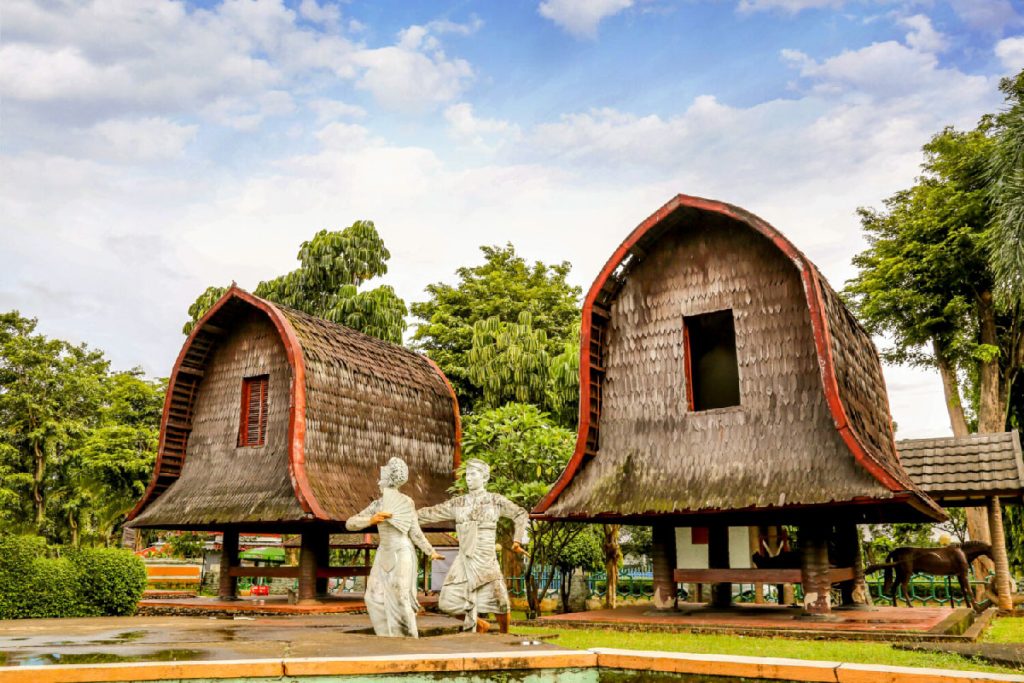 Rumah Adat Dayah Reubee
